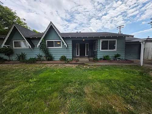 Bowen/Phelps Duplex Photo 1