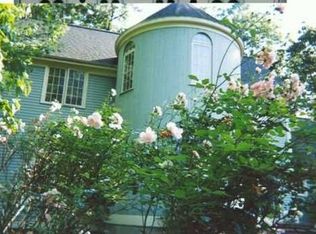 4 Wiltshire Pl, Farmington, CT 06032