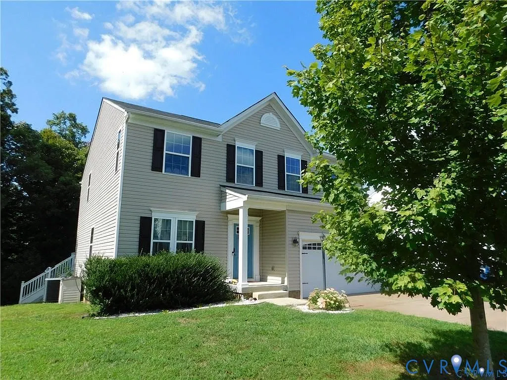 3 bed, 2.5 bath, 2539 sqft, $2,750 — Photo 2