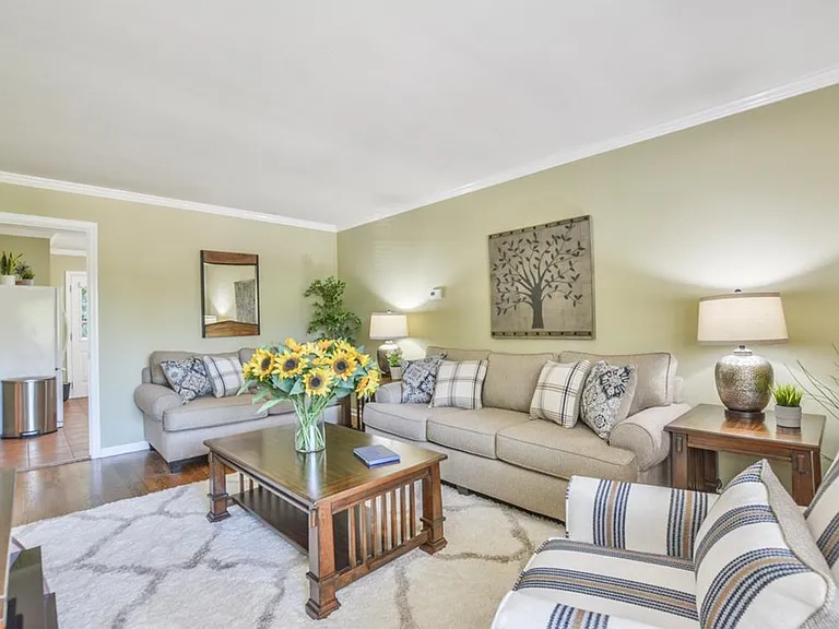 807 Marstevan Dr NE #B — Photo 7