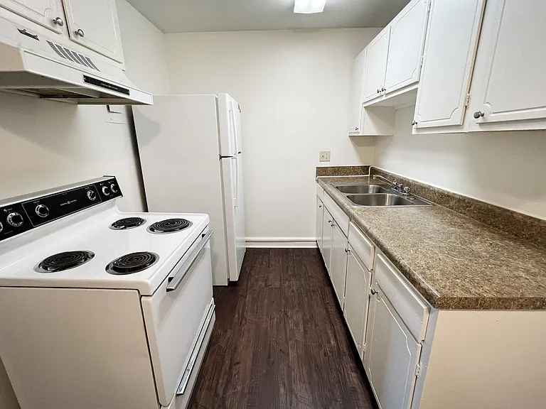 Barkley Ridge Apartments — Photo 77