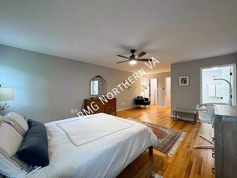 404 Onondio Cir SE — Photo 17