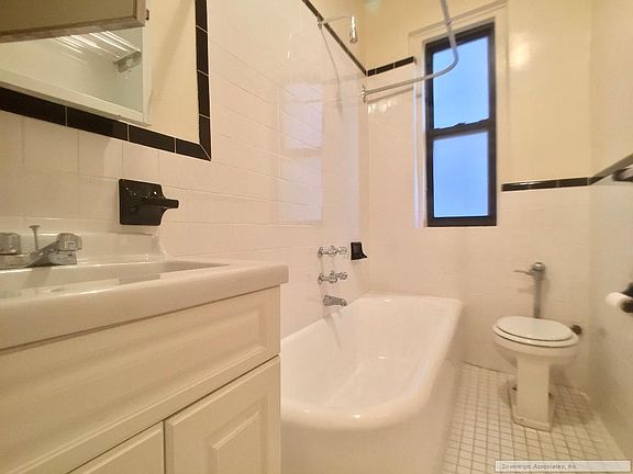 4th image of 51 Bennett Ave APT A24