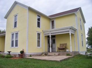 15982 State Route Dd, Savannah, MO 64485