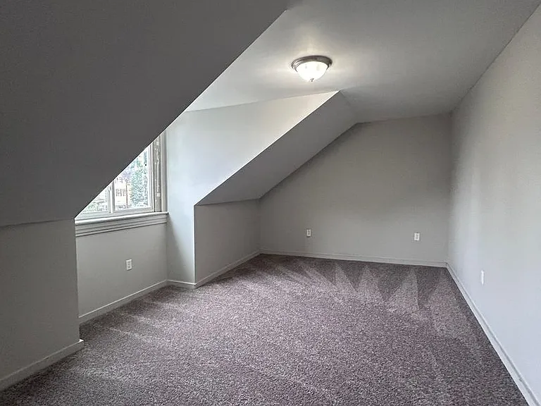 2240 Wilson Ave — Photo 19