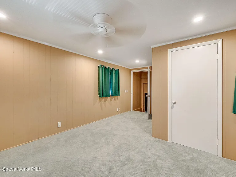108 Avenue D E — Photo 23