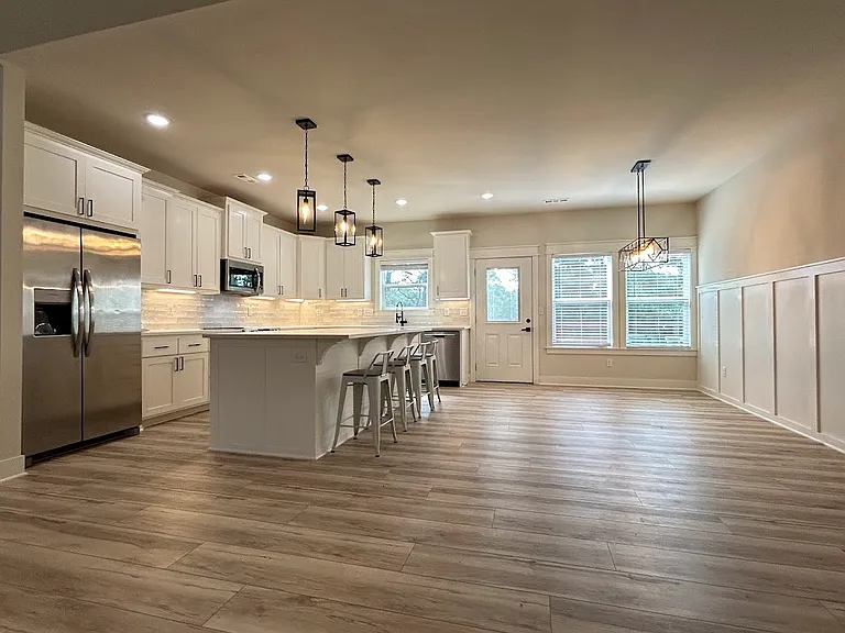 27 Shropshire Dr — Photo 4