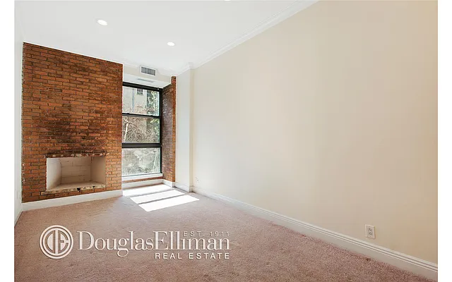 Rented by Douglas Elliman | media 19