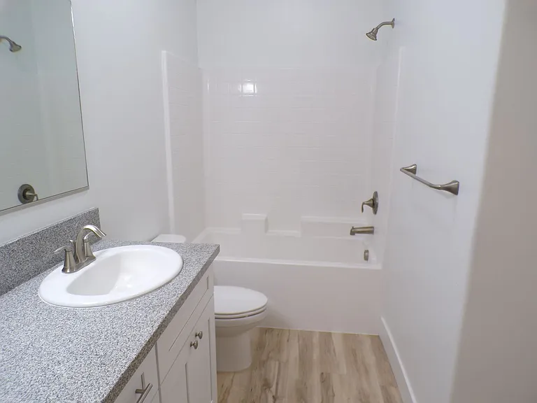 475 Huckleberry Ln — Photo 17