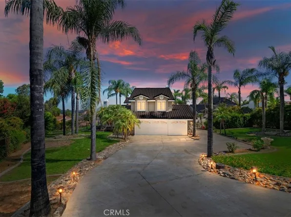 10721 Orchard View Ln, Riverside, CA 92503