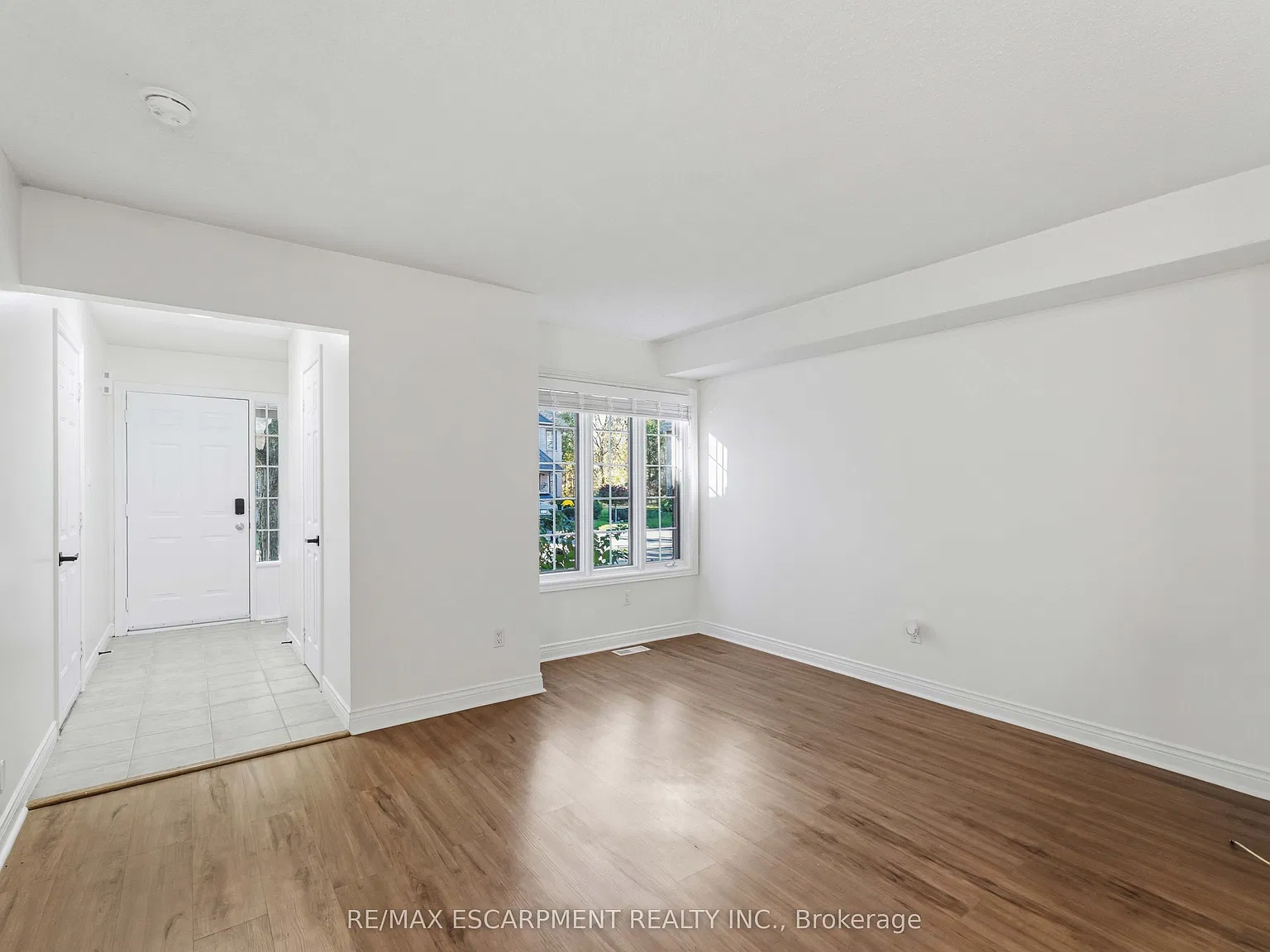 3 bed, $3,200 — Photo 4