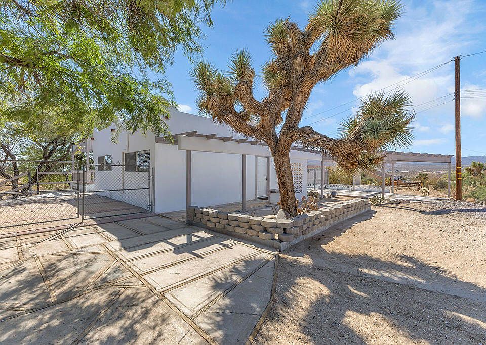 1st image of 5797 Linda Lee Dr