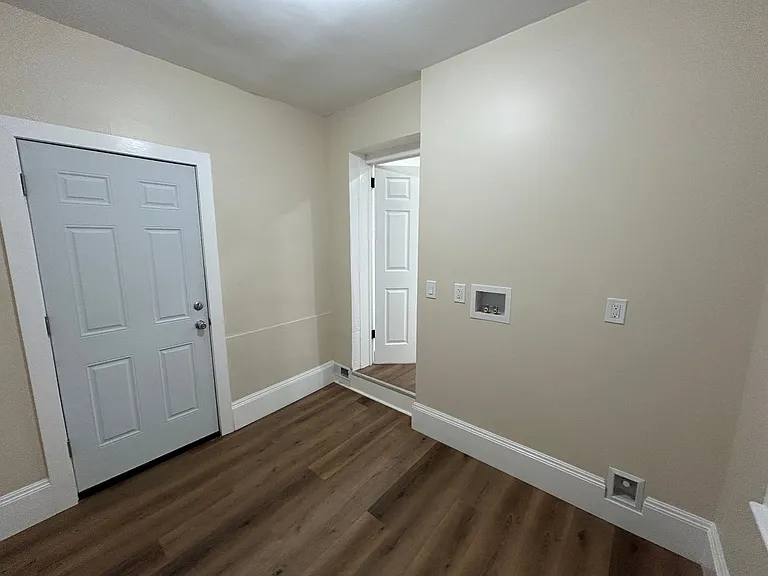 110 Lee Ave #1 — Photo 8