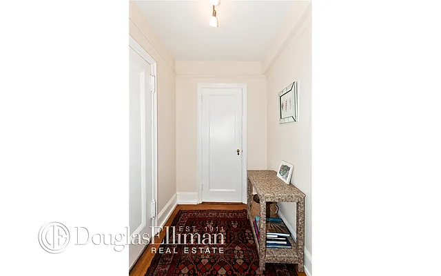 Rented by Douglas Elliman | media 16