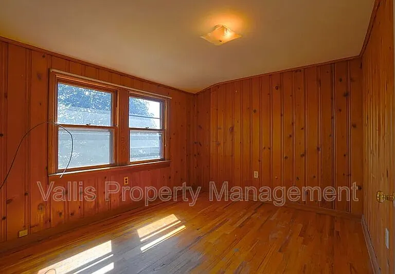 1760 Winter St SE — Photo 15