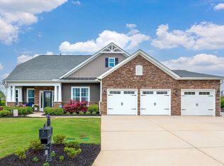 401 Ladysmith Dr, Simpsonville, SC 29681