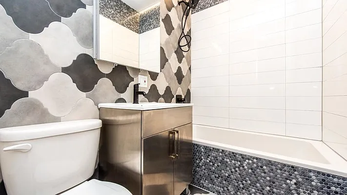 Rented by Nooklyn NYC LLC | media 35