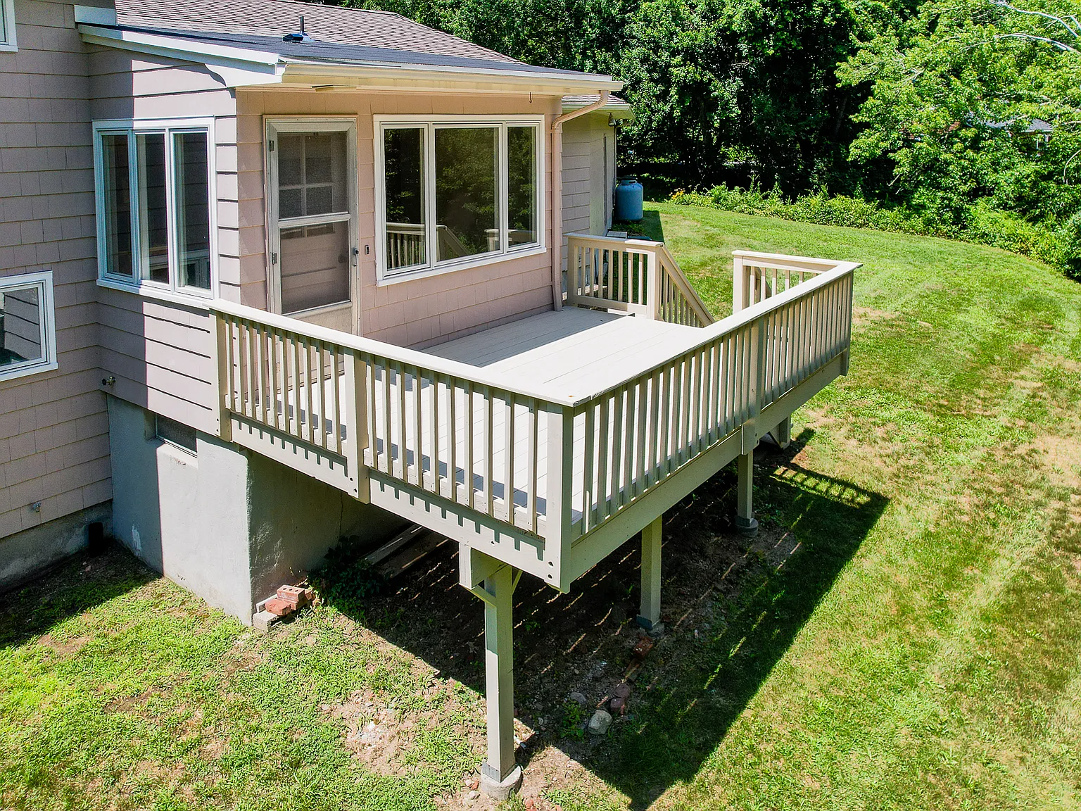 4 bed, 2798 sqft, $3,500 — Photo 3