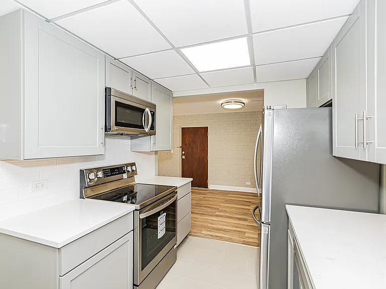 3851 N Parkway Dr #1I — Photo 12