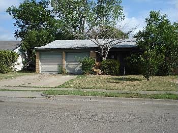 1st image of 824 Glenwood Dr