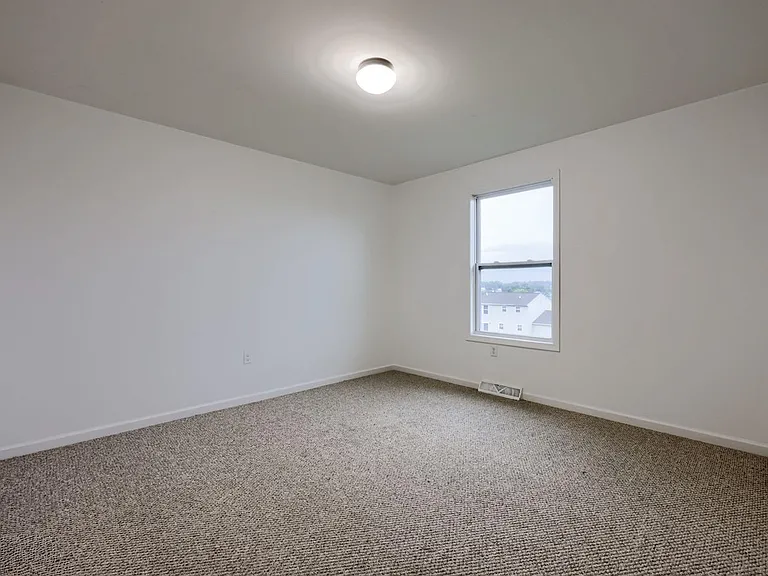 10 Hillside Dr — Photo 21