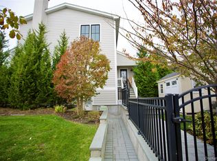 255 Roosevelt Blvd, Long Beach, NY 11561