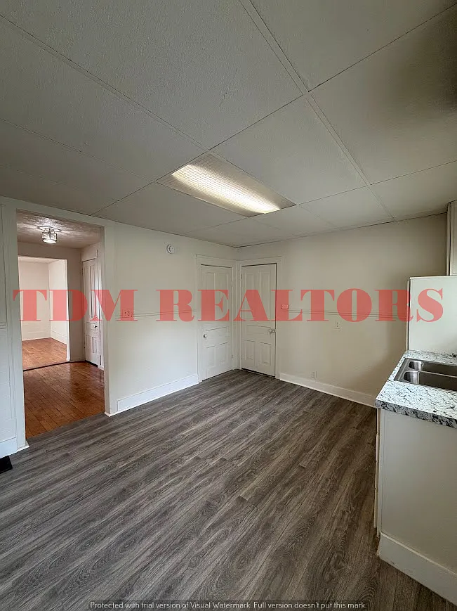 2 bed, $900 — Photo 3