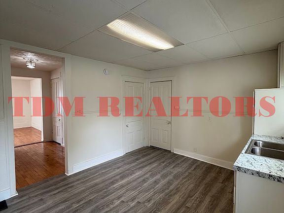 3rd image of 419 Clinton St #421