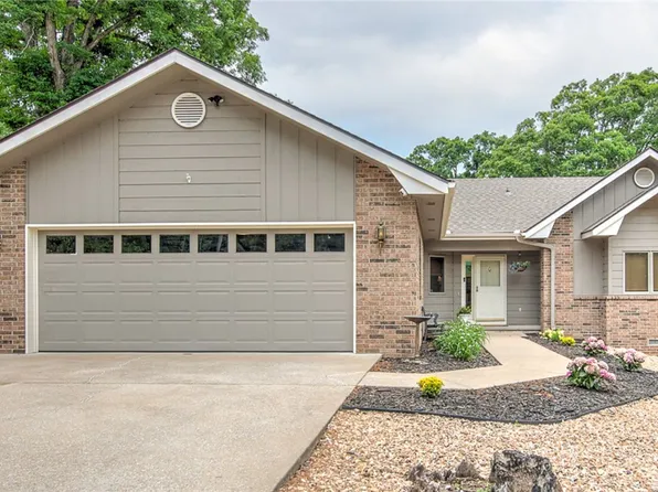 15 Timbercrest Ln, Bentonville, AR 72715