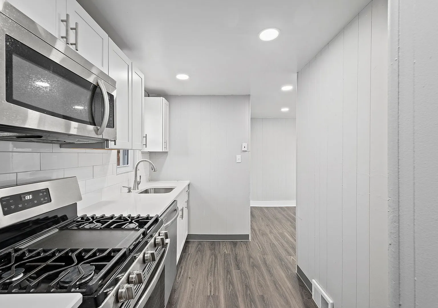 3900 Howley Street — Photo 4
