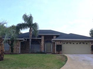 205 Cedarwood Ct, Debary, FL 32713