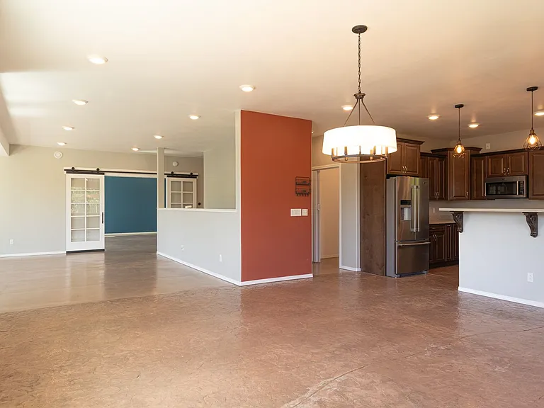 1068 N Old Steese Hwy — Photo 4