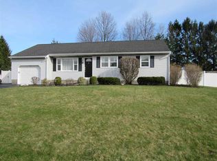 18 Harwich Dr, Albany, NY 12205