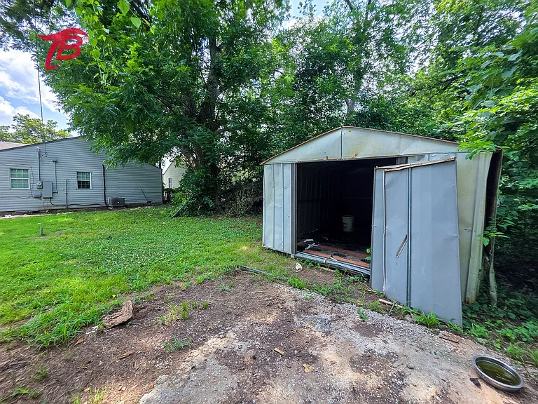 1153 Windemere Ave — Photo 7