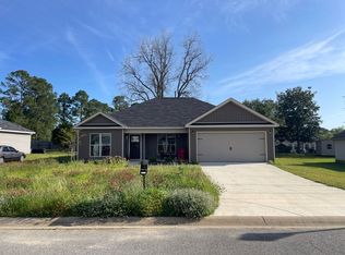 15 Cole Dr, Hawkinsville, GA 31036