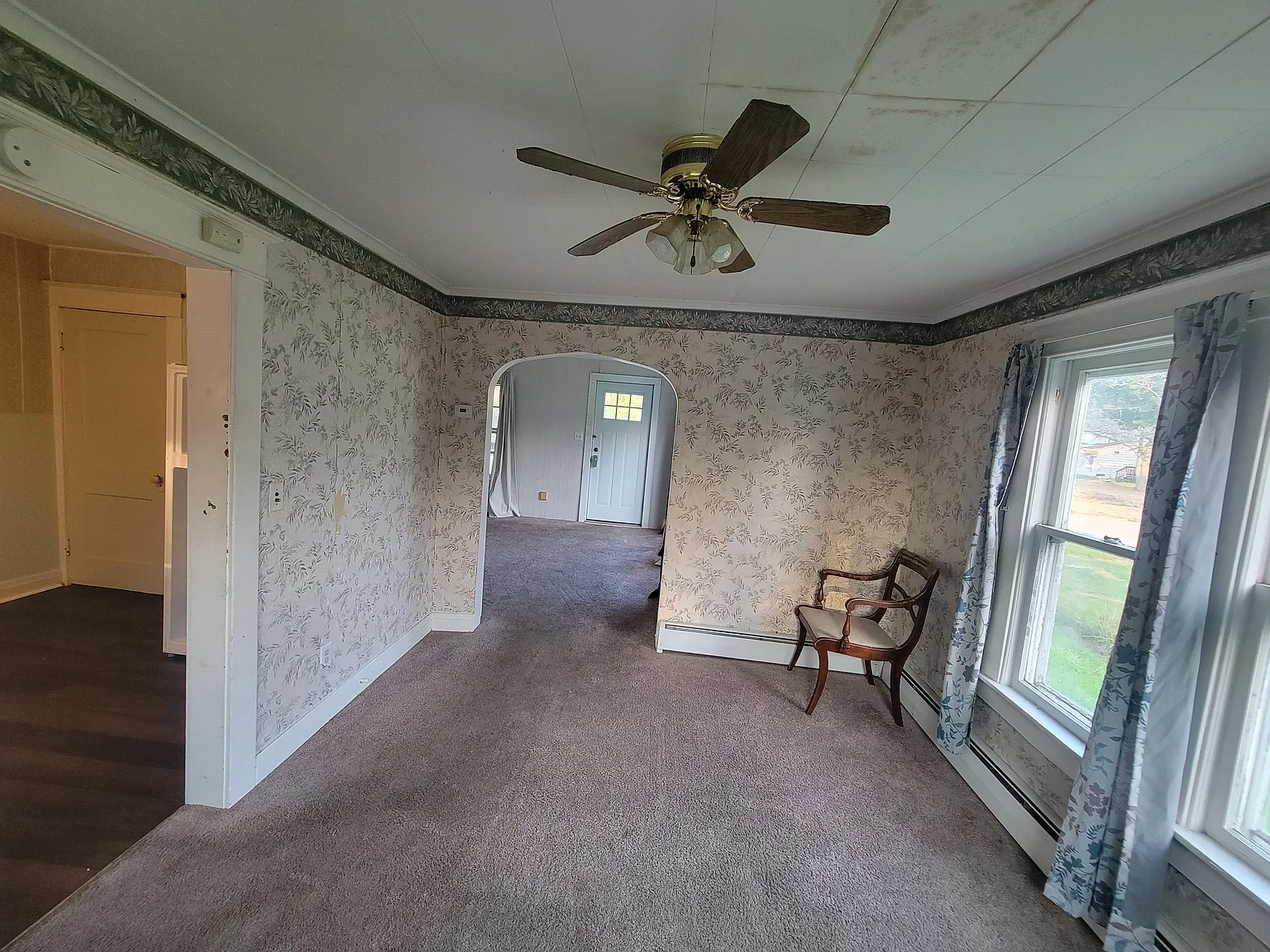3 bed, 1106 sqft, $1,200 — Photo 2