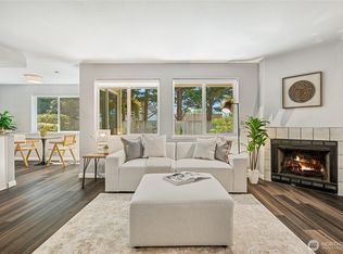 4231 NE 5th St APT C101, Renton, WA 98059