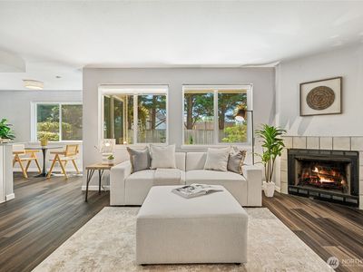 4231 NE 5th Street #C101, Renton, WA, 98059