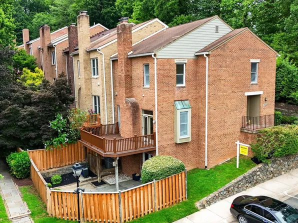 4836 Cloister Dr, Rockville, MD 20852