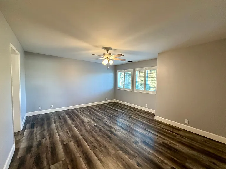 904 Larable Ct — Photo 22