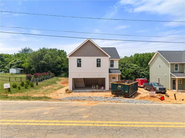 1667 Ralee Dr, Winston Salem, NC 27127