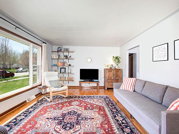 5th image of 1105 Taylor Ave