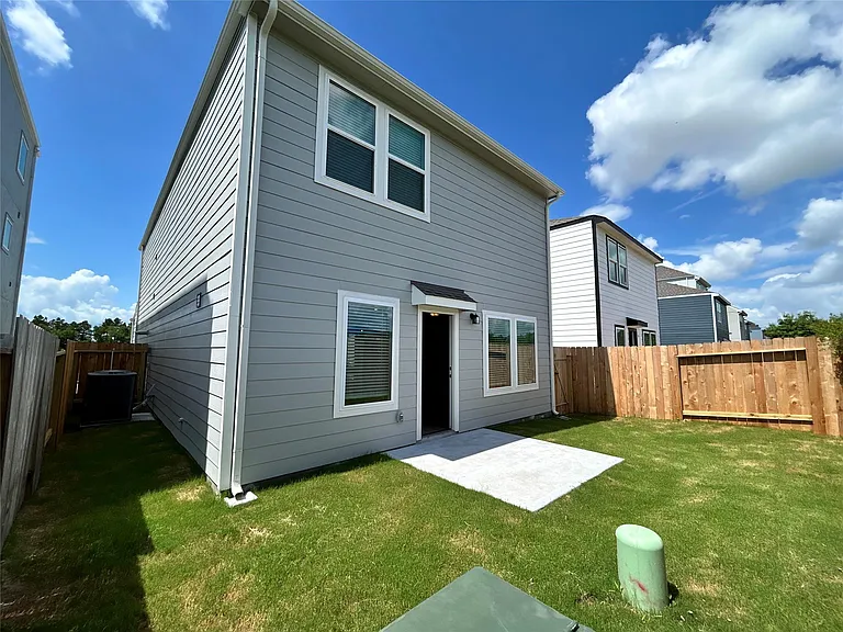 3327 Young Clover Way — Photo 31