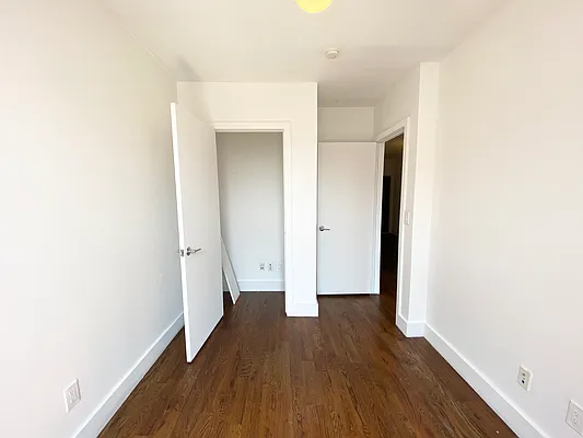 Rented by EastMount Realty LLC | media 22