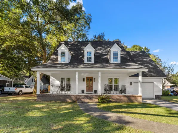 731 Milldenhall Rd, Mount Pleasant, SC 29464