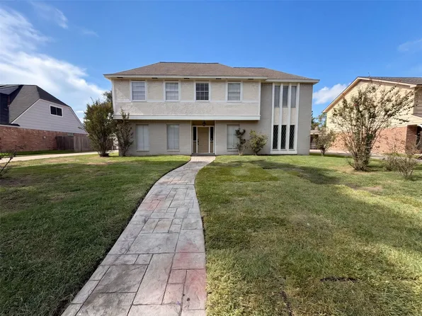 5210 Green Springs Dr, Houston, TX 77066