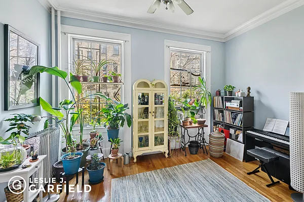 Sold by Leslie J. Garfield | media 9