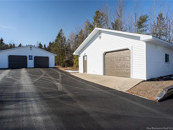 4th image of 114 Swan Rd