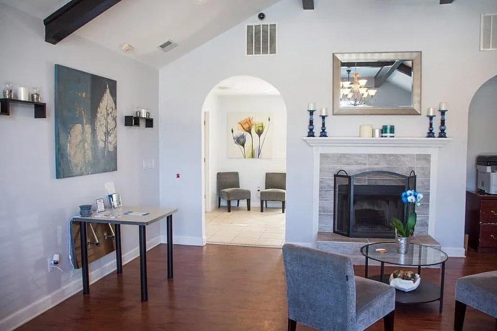 Southlake Cove — Photo 2