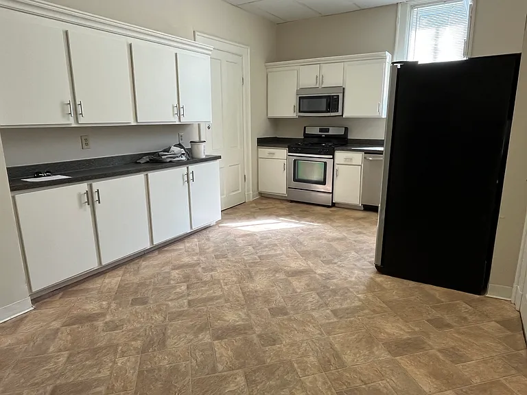 2410 Ashland Ave #1 — Photo 5